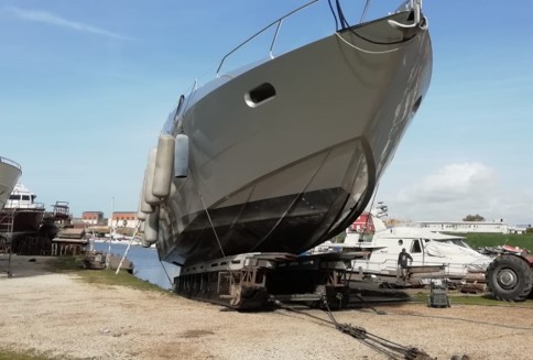 costruzione imbarcazione